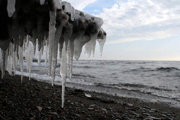 http://www.thisiscourtney.com/images/photos/LakeSuperiorIcicles.jpg